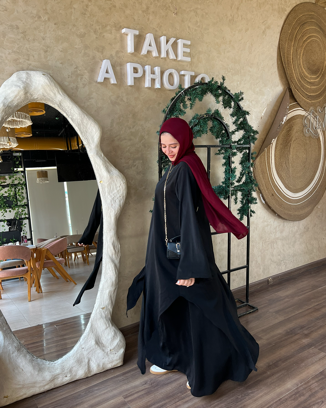 Roza Suit - أسود جانبي